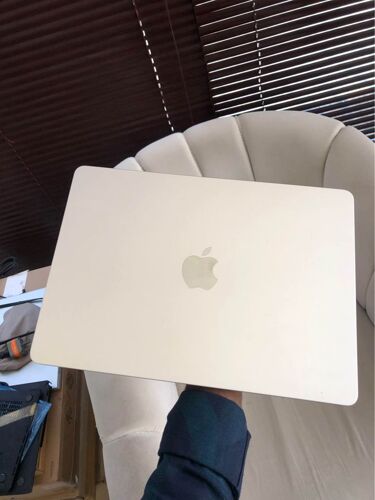 2022 MACBOOK AIR M2