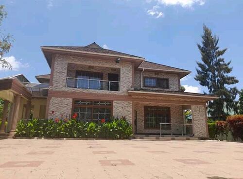 FIVE BEDROOM HOUSE IN BURKA -OLASITI ARUSHA.