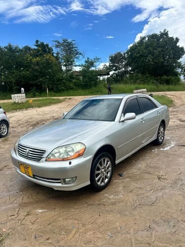 NAUZA TOYOTA MARK 2 GRANDE 