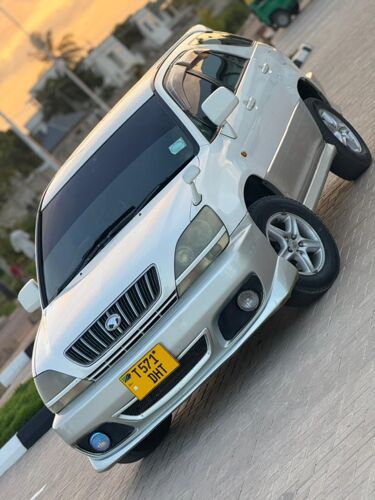 NAUZA TOYOTA HARRIER 