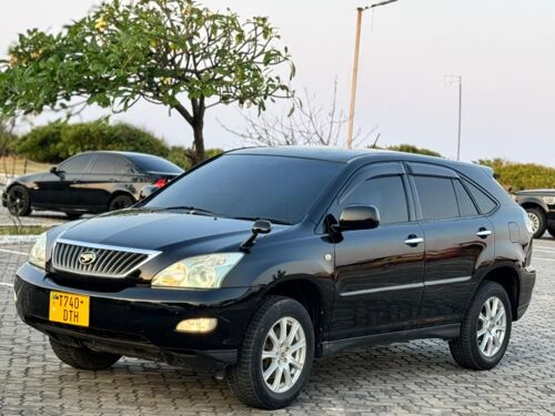 NAUZA TOYOTA HARRIER MPYA