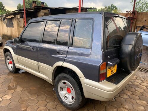 Suzuki escudo