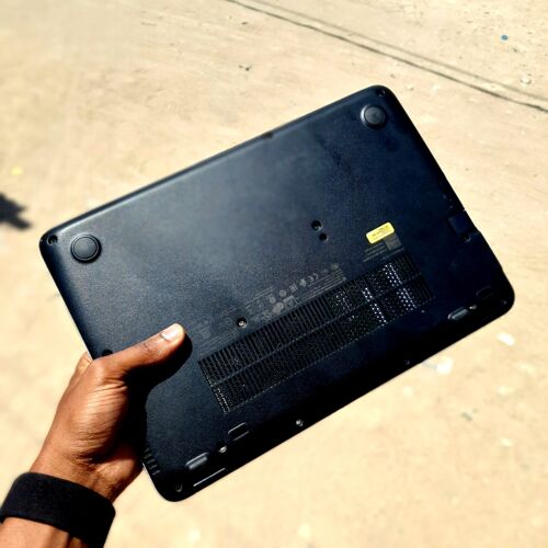 HP LAPTOP 820 G3