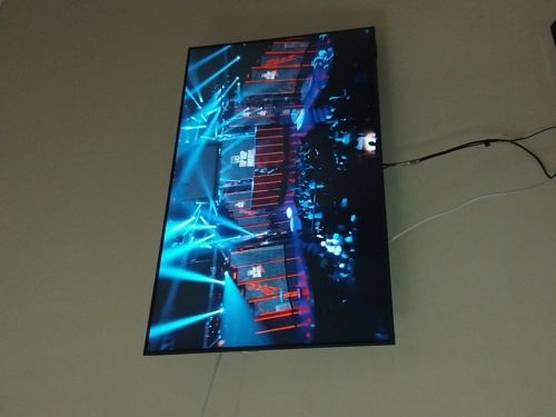 SAMSUNG TV INCH 58