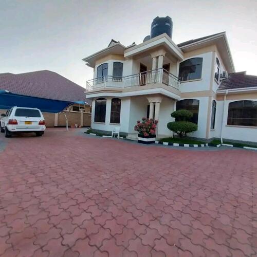 HOUSE FOR RENT AT WAZO