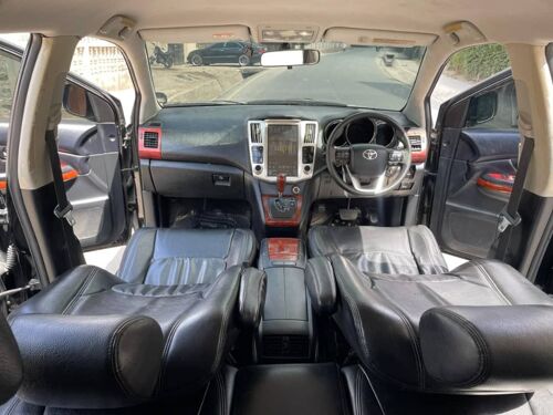 TOYOTA HARRIER NEW 