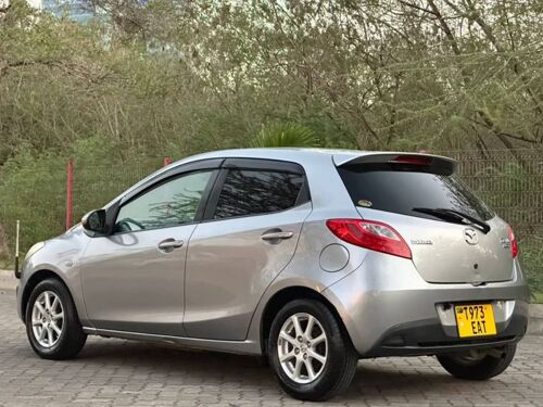Mazda demio