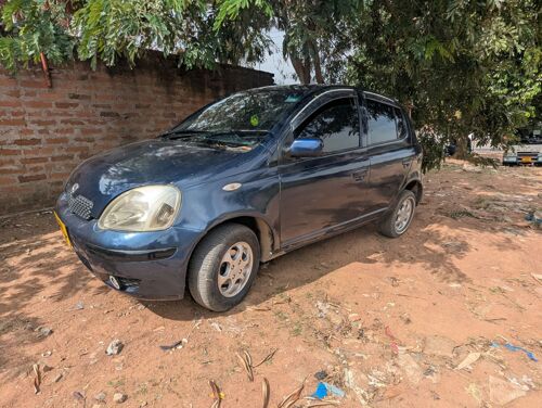 Toyota vitz old