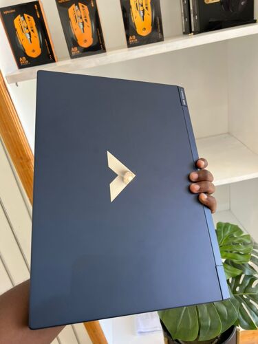 HP VICTUS 2023