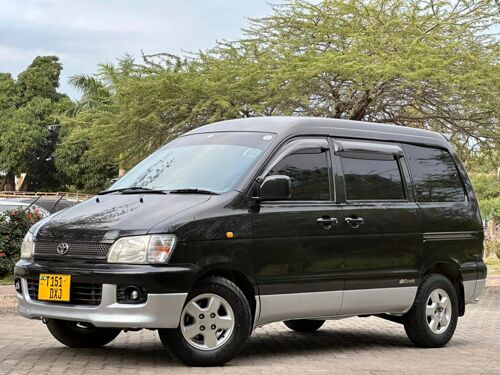 Toyota Noah Sr40 