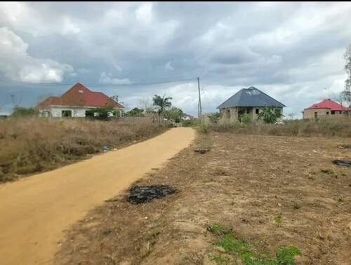 KIWANJA KINAUZWA 5.5M
