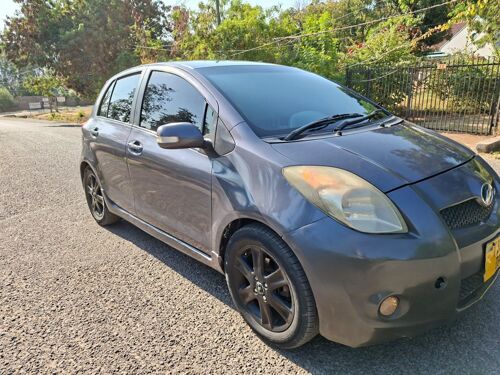 Toyota vitz new shape 
