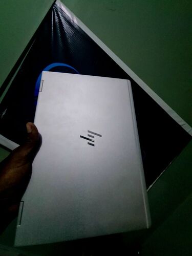 Hp elitebook touch/i5/8GB/256G