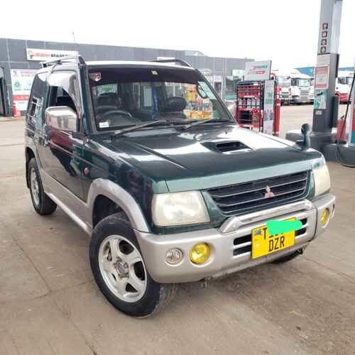 Pajero min
