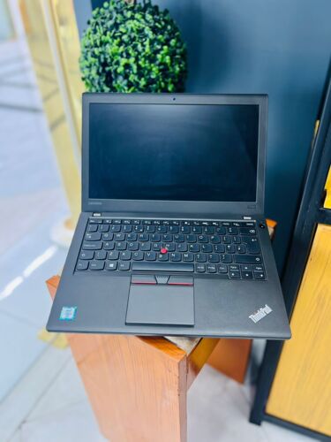 Lenovo ThinkPad x260, Core i5
