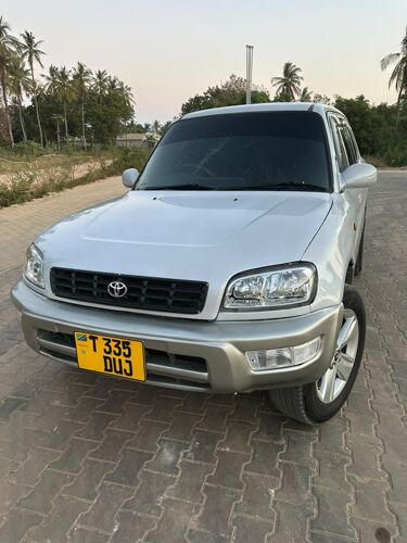 Toyota Rav 4 inauzwa 12