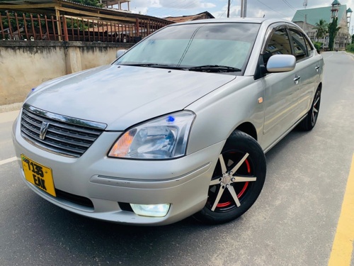 TOYOTA PREMIO F