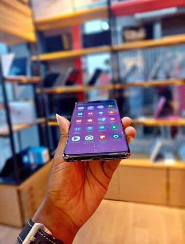 Samsung S10+