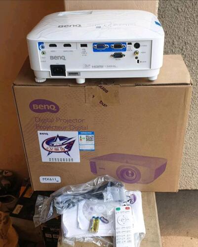 BENQ DIGITAL PROJECTOR