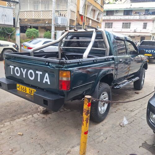 Hilux double cabin Pickup 3L 