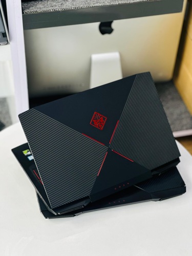 HP OMEN 17 8GB Dedicated