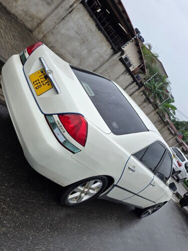 NAUZA TOYOTA MARK 2 GRANDE 
