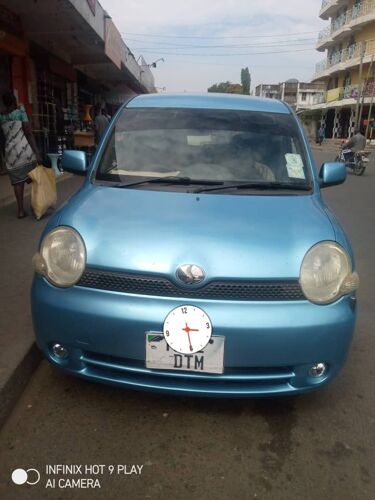 TOYOTA SIENTA 