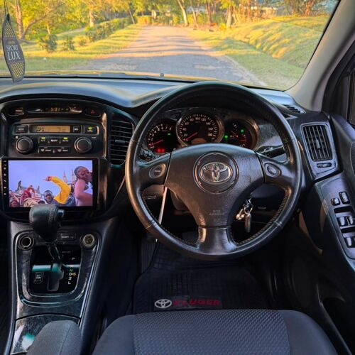 TOYOTA KLUGER
