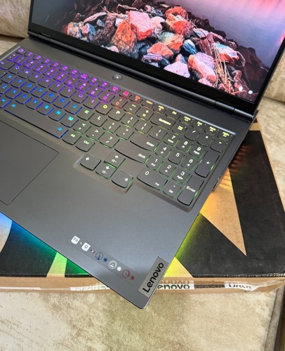 LENOVO LEGION 7