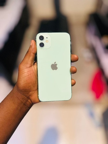 iPhone 11 Plain gb64 