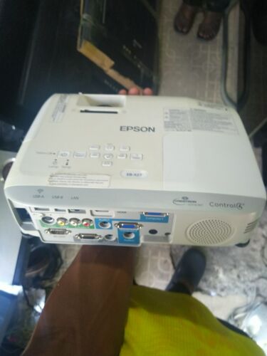 Epson projector 