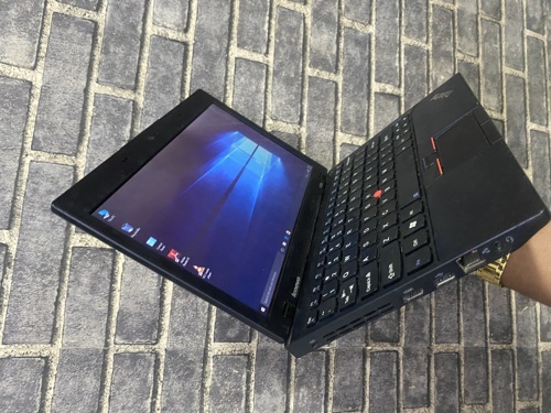Lenovo