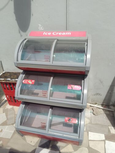 Ice-cream fridge 