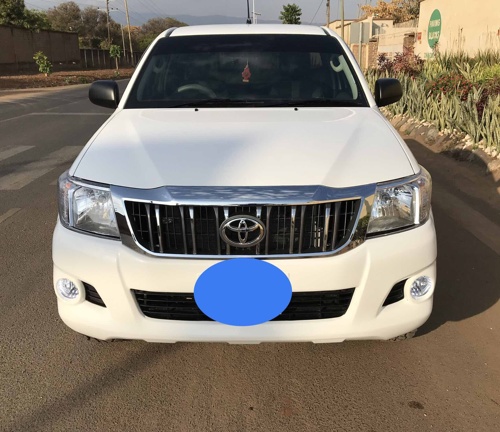 2014 TOYOTA HILUX P/UP ON SALE