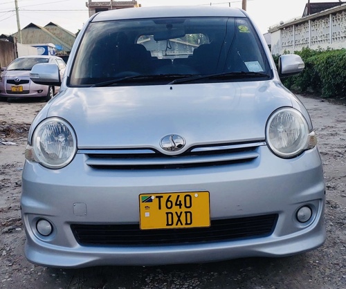 TOYOTA SIENTA