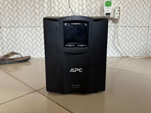 APC SMART UPS 1000VA