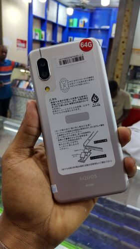 Aquos sense 3 