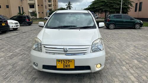 Toyota Raum