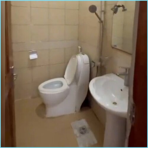 4BDR POOL APT AT OYSTERBAY 