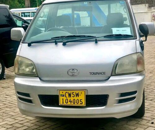 TOWN HIACE BEI ML15 IPO