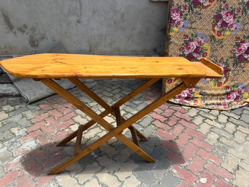 Ironing board 