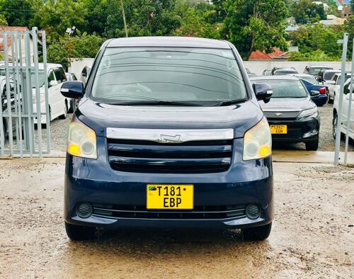 Toyota noah New model 