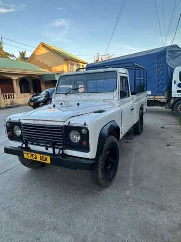 Land rover defender 200
