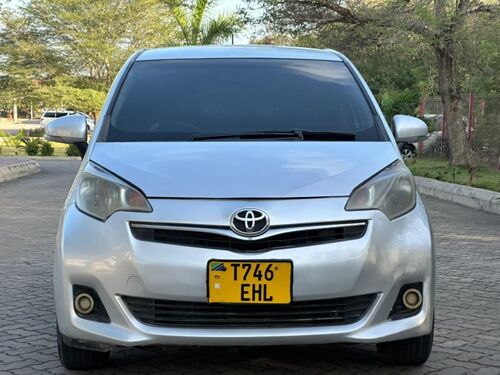 Toyota Ractis EHL 1490cc 