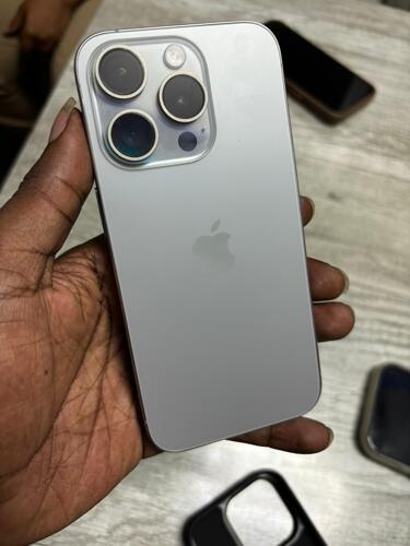 IPHONE 15 PRO 256Gb 