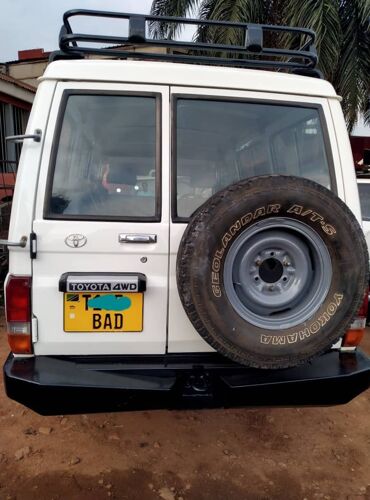 Toyota Landcruiser I nauzwa