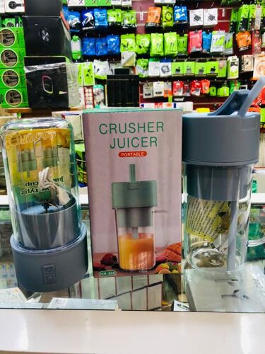 Portable crusher juicer