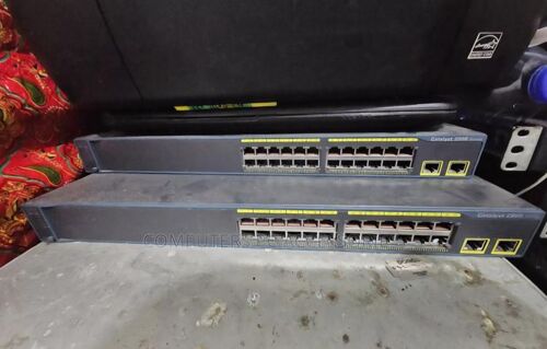 Cisco Switch 2960 Series 24p