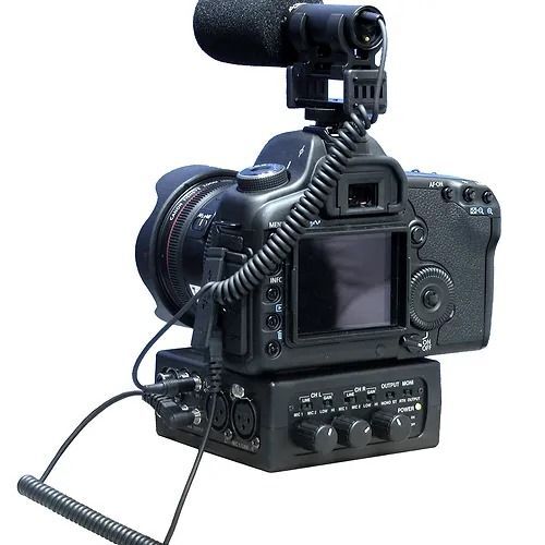 AZDEN FMX-DSLR, 2-channel port