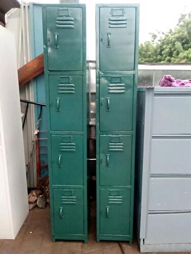 Cabinet lockers four door